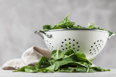 Bebek ıspanak yaprakları