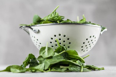 Bebek ıspanak yaprakları