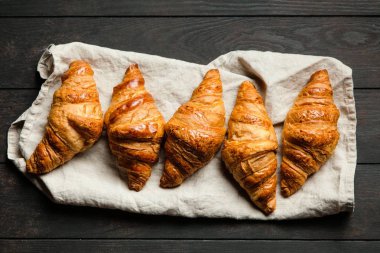 Taze tereyağı kruvasan