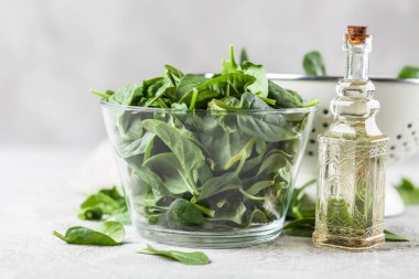 Bebek ıspanak yaprakları