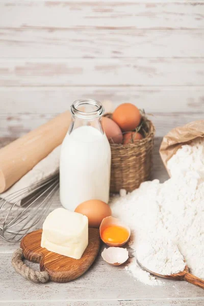 Grundzutaten zum Backen — Stockfoto