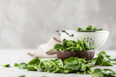 Bebek ıspanak yaprakları