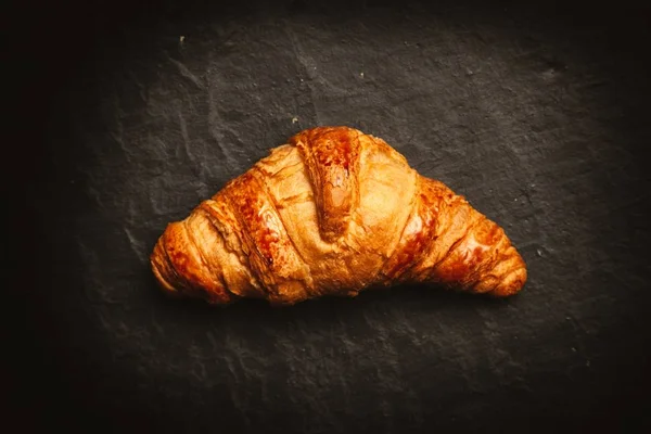 Friss vaj croissant — Stock Fotó