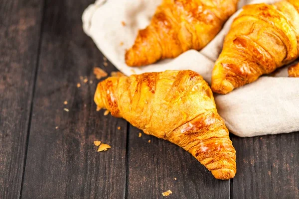 Croissants de manteiga fresca — Fotografia de Stock