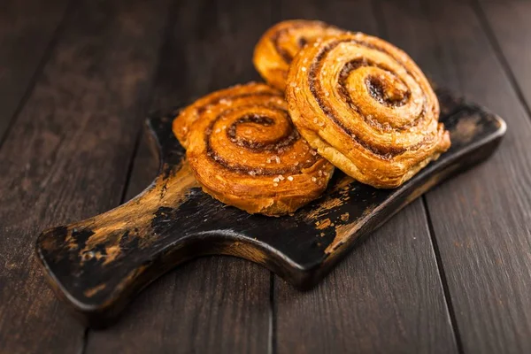 Traditionele kaneel broodjes — Stockfoto