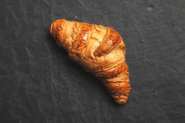 Friss vaj croissant — Stock Fotó