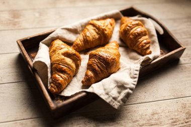 Taze tereyağı kruvasan