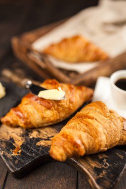 Taze tereyağı kruvasan