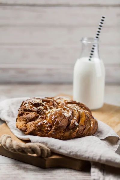 Sweet maple syrup bread — Stock Photo, Image