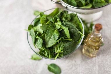 Bebek ıspanak yaprakları