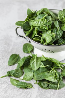 Bebek ıspanak yaprakları