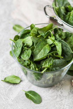 Bebek ıspanak yaprakları