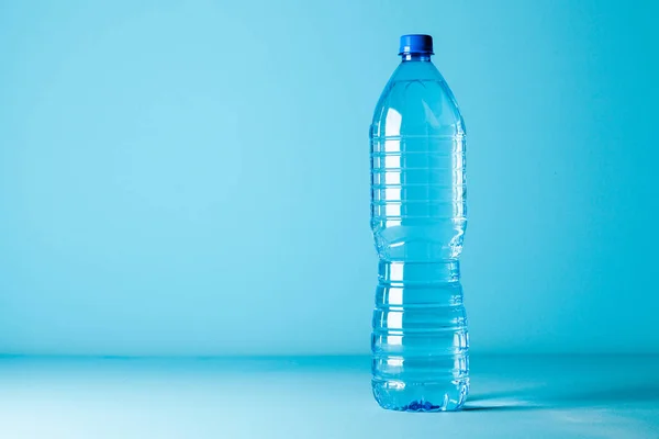 Plastic water bottle — Stock Photo, Image