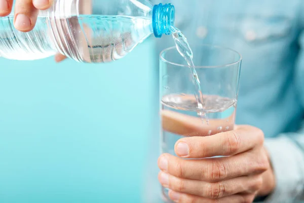 Un vaso de agua —  Fotos de Stock