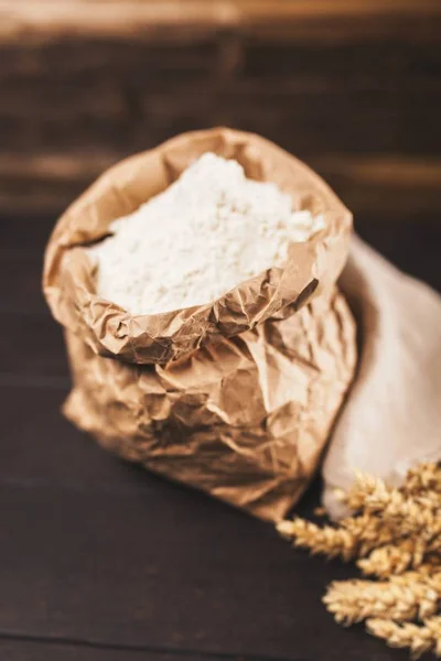 袋面粉 — 图库照片