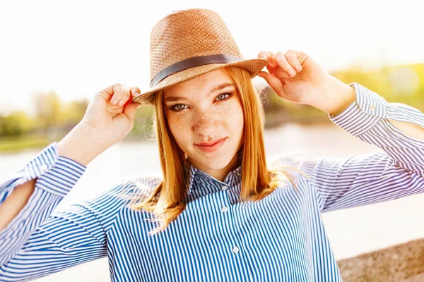 Young red haired girl — Stock Photo, Image