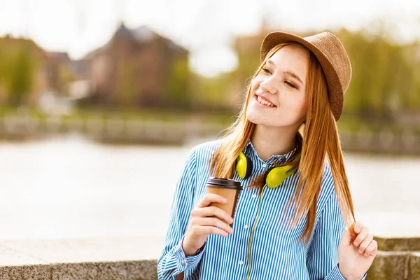 Young red haired girl — Stock Photo, Image