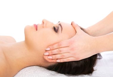 Yüz Masajı
