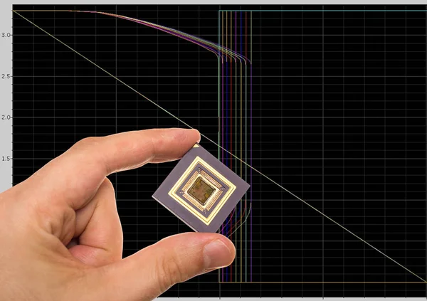 Microprocesador en mano — Foto de Stock