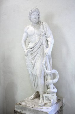 Epidauros, Yunanistan'ın müzesinde Asklepios heykeli