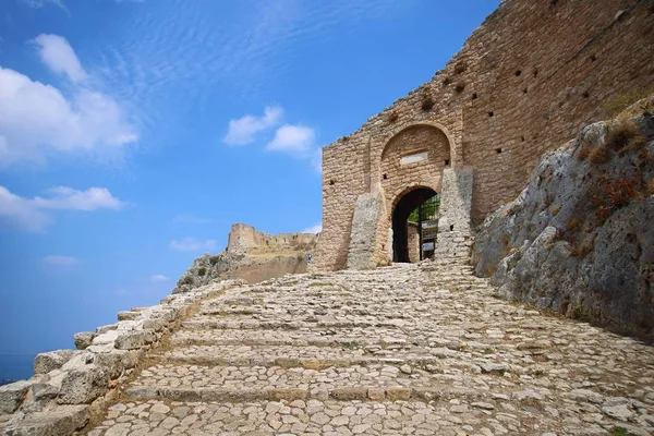 Acrocorinth (고 대 고린도의 아크로폴리스) — 스톡 사진