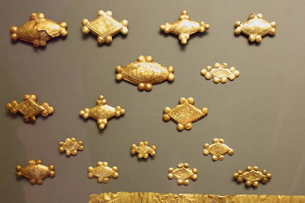 Oro micénico en museo de arqueología, Atenas, Grecia — Foto de Stock
