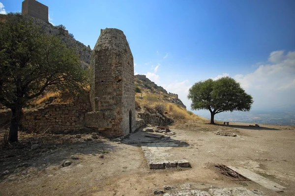 Acrocorinto (a acrópole de Corinto antigo ) — Fotografia de Stock