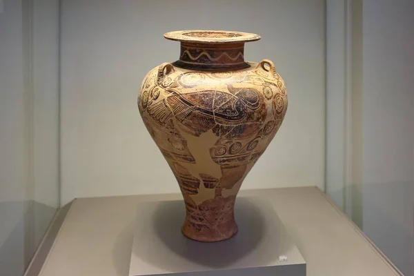 Atina, Yunanistan, Eylül, 03, 2016. Myken Seramik Müzesi Arkeoloji, Atina, Yunanistan. Bu aletler ve otomotik makinalar Mycenae'de Schliemann tarafından kazıldı.
