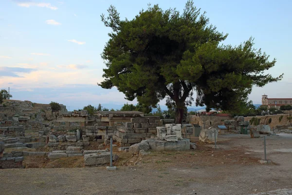 Ruiny v Corinth, Řecko - archeologická lokalita — Stock fotografie