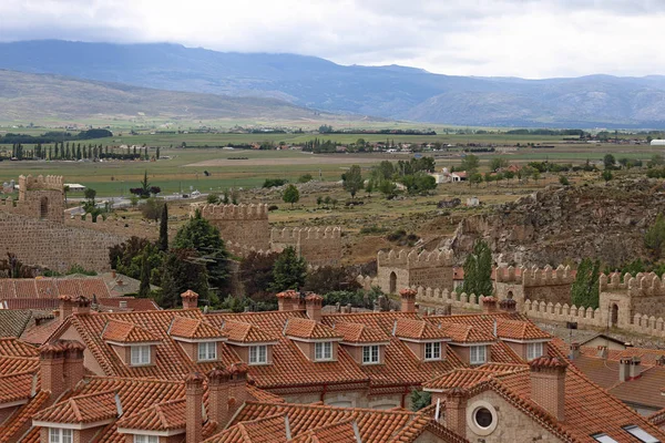 Avila medeltida fästning vägg, Castilla y Leon, Spanien — Stockfoto