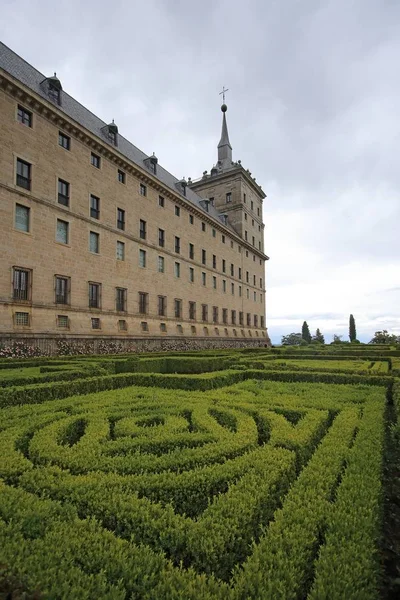 Královský klášter San Lorenzo de El Escorial u Madridu, Španělsko — Stock fotografie