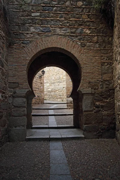 Puerta de doce cantos (12 şarkı Gates), Toledo, İspanya — Stok fotoğraf