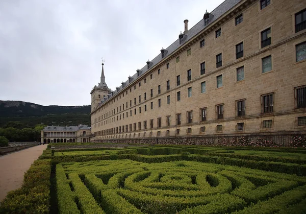 Královský klášter San Lorenzo de El Escorial u Madridu, Španělsko — Stock fotografie