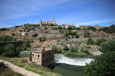 Toledo ortaçağ şehir panoraması. Unesco Dünya Mirası alanı İspanya
