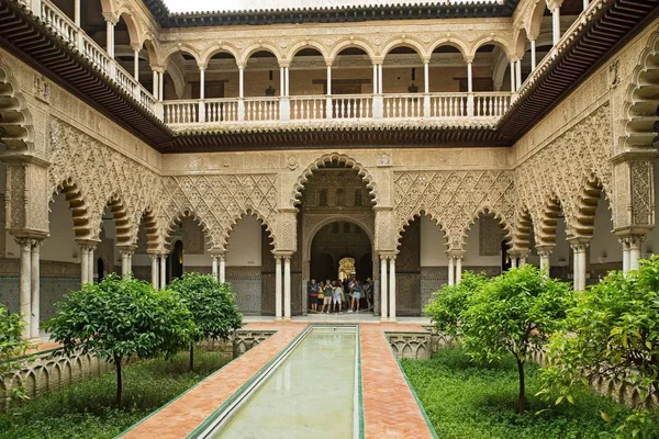 Sevilla Alcazar Patio de las Doncellas (binnenplaats van de maagden)). — Stockfoto