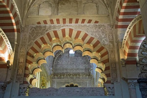 Innenraum der mezquita - kathedrale von cordoba — Stockfoto