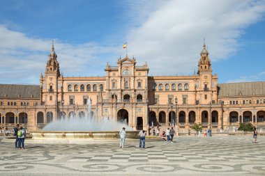 Sevilla 'daki İspanya Meydanı