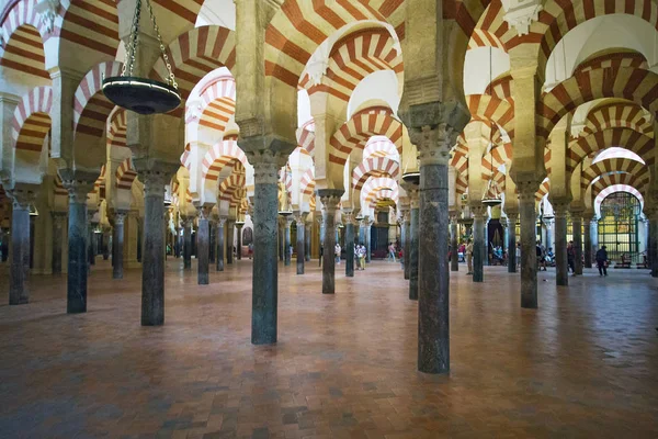 Innenraum der mezquita - kathedrale von cordoba — Stockfoto