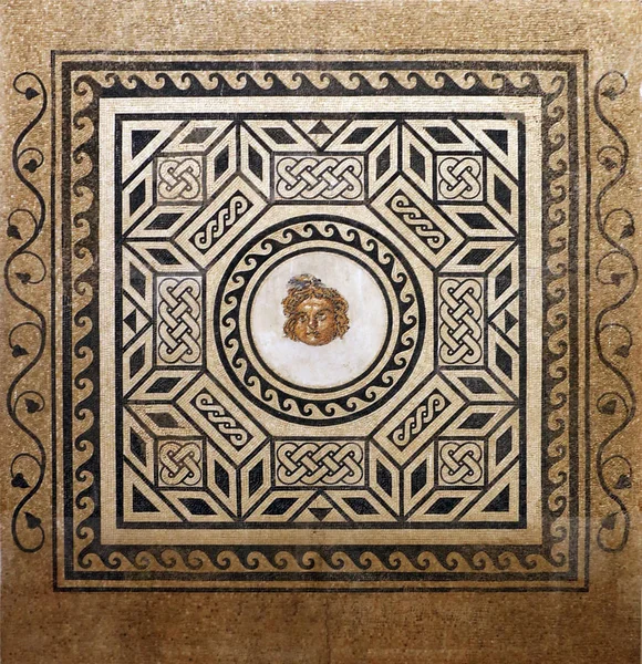 コルドバのアルカサルで表示されるローマのモザイク — ストック写真