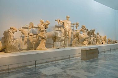 Antik Yunan tapınağının mimari detayları