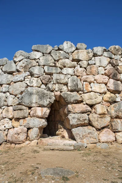 Ruines de l'ancienne acropole de Tiryns - un site archéologique mycénien à Argolis dans le Péloponnèse Photos De Stock Libres De Droits