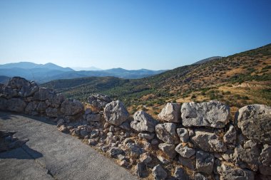 Mycenae - Argolis, Moreloponnese, Yunanistan 'daki Mykines yakınlarında bir arkeoloji sahası. M.Ö. ikinci milenyumda, Miken Yunan medeniyetinin en büyük merkezlerinden biriydi..