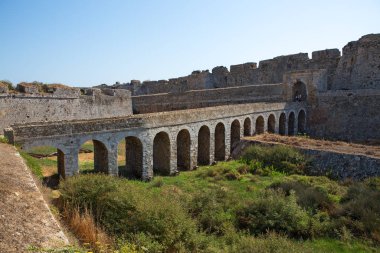 Methoni Kalesi - Yunanistan 'ın Mora kıyısındaki Methoni liman kasabasında bir ortaçağ kalesi.