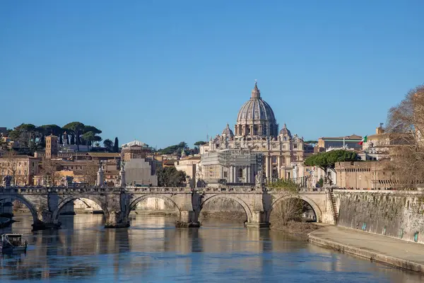 Вид Собор Святого Петра Ватикане Моста Умберто Рим Италия — стоковое фото