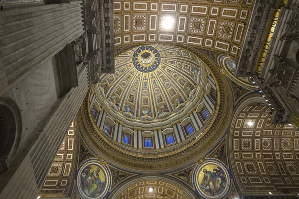 Vaticano Roma Italia Enero 2020 Interior Catedral San Pedro Del —  Fotos de Stock