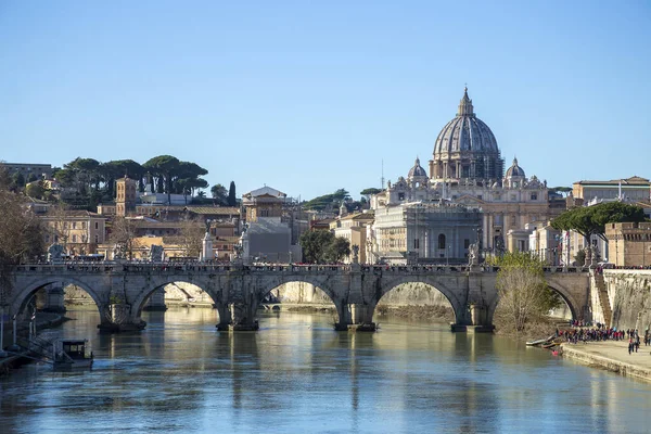Pemandangan Katedral Santo Petrus Vatikan Dari Jembatan Umberto Roma Italia — Stok Foto