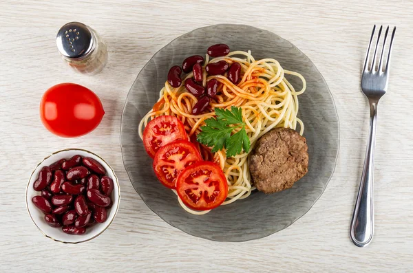 Pepper, tomato, bowl with beans, plate with spaghetti, cutlet, b