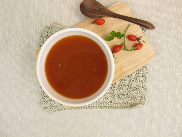 Zupa domowe Dzika róża — Zdjęcie stockowe