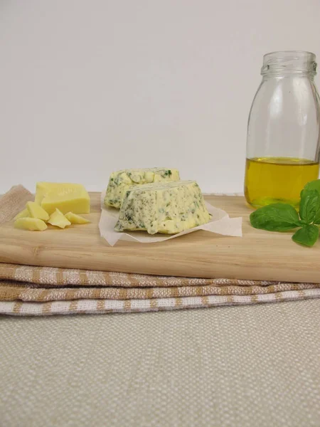 Wegańskie domowe mieszanki masła z ziołami — Zdjęcie stockowe