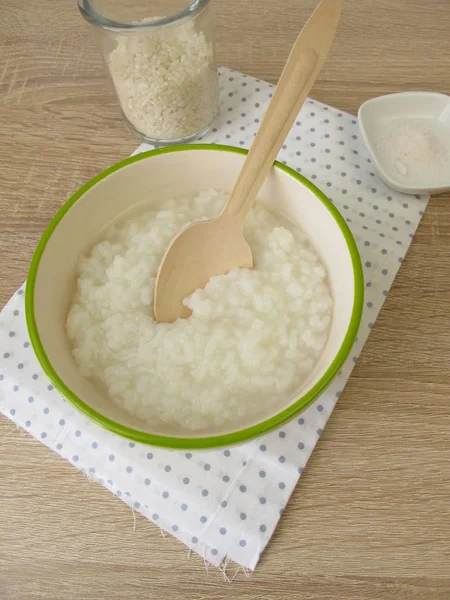 Reiscongee Mit Salz — Stockfoto